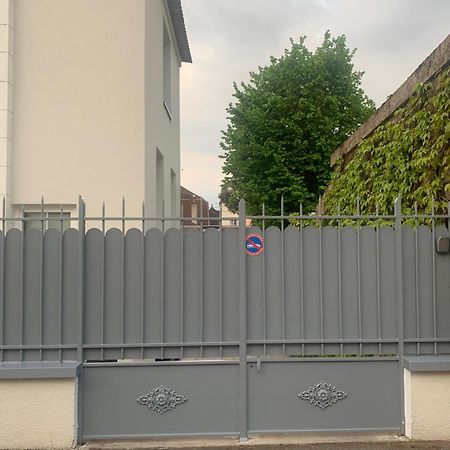 Joli T2 Jardin Parking Proche Gare Centre Ville Dijon Exterior photo